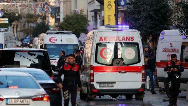 Stiprus sprogimas sudrebino Stambulą: žuvo mažiausiai 4 žmonės, 14 sužeisti