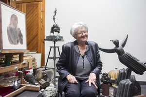 Dalios Matulaitės kūryba Klaipėdoje: kalto smūgiai į akmenį – kaip samurajaus kardo kirčiai