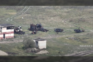 Įspūdingi radiniai Černobajivkoje: besitraukdami rusai paliko retą ir brangią karinę įrangą