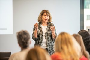 Gabių vaikų ugdymo ekspertė iš Izraelio: nuobodžiaujantis gabus vaikas – prarasta valstybės proveržio galimybė