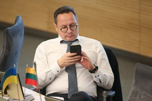 Ryškėjant URK pirmininkui, ekspertai kelia klausimą: jei konservatoriai tikina turintys eilę kandidatų, kodėl grįžta Ž. Pavilionis