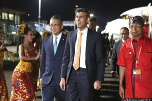 R. Sunakas: JK, atsižvelgdama į Rusijos keliamą grėsmę, statys dar penkis karo laivus