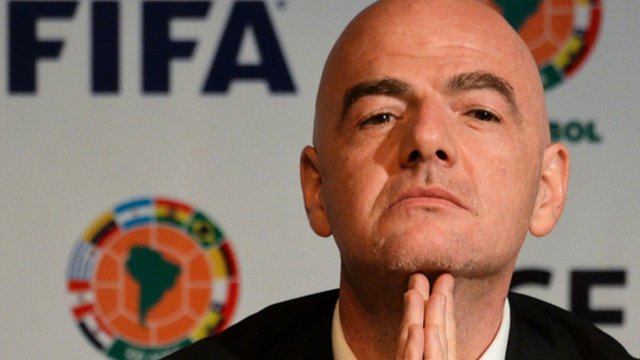 Prieš pasaulio futbolo čempionatą – FIFA prezidento siūlymas: ragina Rusiją ir Ukrainą sudaryti paliaubas 