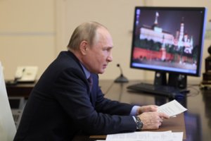 Dėl pralaimėjimų Kremliui – dar daugiau kritikos pačioje Rusijoje: įsiutino V. Zelenskio apsilankymas Chersone