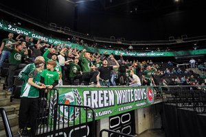 „Žalgirio“ sirgaliai prieš akistatą su „Wolves“ pašiepė LKL naujokus: „Net dabar prie savo pavadinimo nerašo Alytaus miesto“