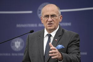 Lenkija rusams iškart parodė, ką mano: susitikimas su Rusijos ambasadoriumi truko vos 4 minutes, rankos nespaudė