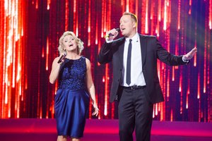 Violeta ir Vilius Tarasovai parodė niekur neviešintus vestuvių kadrus