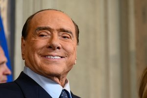 S. Berlusconis tvirtina galintis padėti Rusijai ir Ukrainai siekti taikos