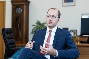 M. Skuodis pasirašė tarptautinį memorandumą dėl nulinės krovininio transporto taršos