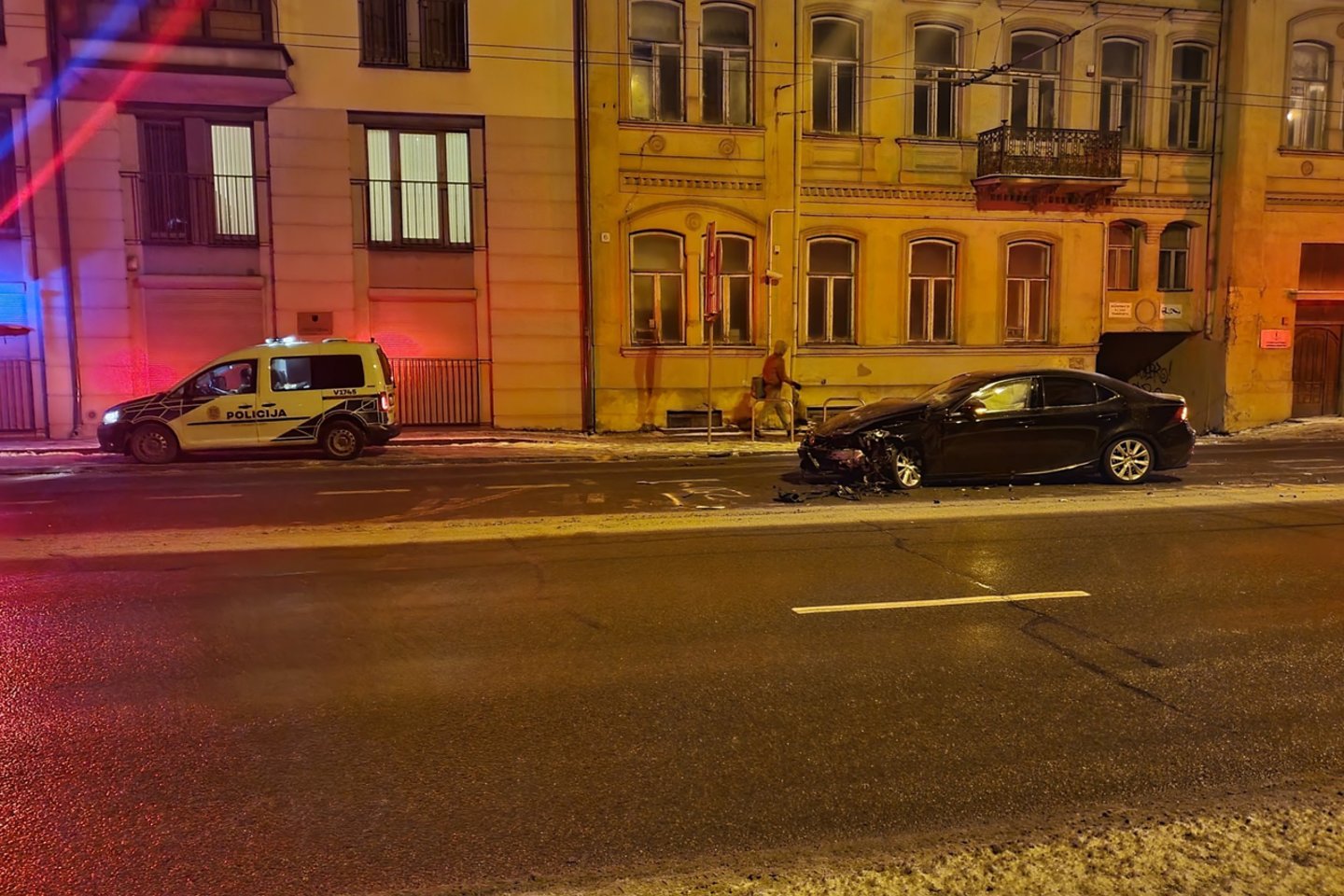  Per girto vairuotojo sukeltą avariją Vilniaus centre sužeisti 3 žmonės.<br> Lrytas.lt nuotr.