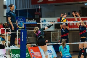 Pirmuosius taškus praradusios „Aušrinės“ tinklininkės išsaugojo lyderių poziciją Baltijos lygoje