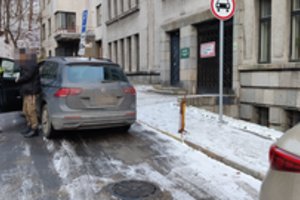 Po Kauną girto kaip tapkė važinėjusio vyro laukia dideli nemalonumai: įkliuvo pareigūnams