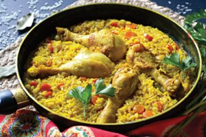 Vištiena su ryžiais pagal ispanišką receptą: skonis, kuris įsiminė visam laikui