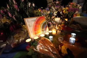 Kolorado meras: išpuolis LGBTQ naktiniame klube, įtariama, buvo neapykantos nusikaltimas