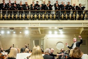 Simfoniniame vakare – reti svečiai ir pažintis su negirdėta J. Brahmso kantata