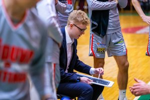 Jauniausiu NKL treneriu tapęs M. Ūsas: „Labiausiai įsiminė žaidėjų pašventinimas“