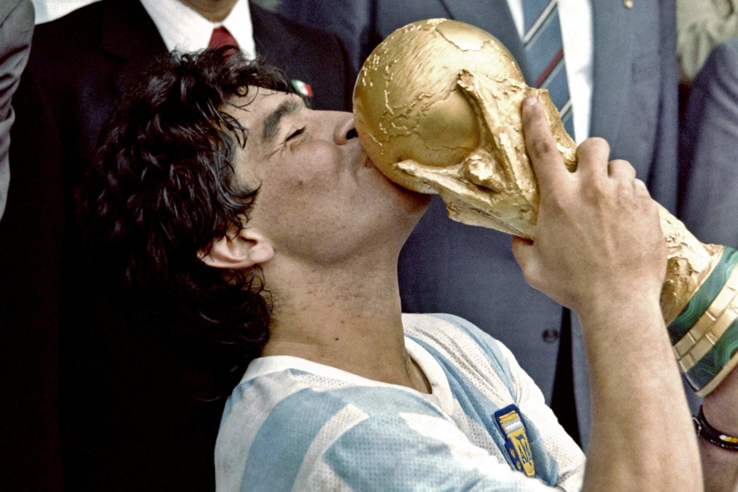 D. Maradona 1986 metais su Argentina laimėjo pasaulio čempionatą<br> AFP/Scanpix nuotr.