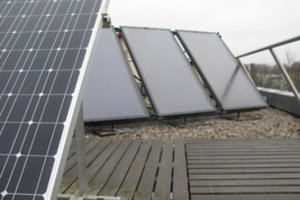 Sujudo dėl elektrą gaminančių vartotojų: „Ignitis grupė“ sako, kad yra problemų, bet Energetikos ministerija pokyčių neplanuoja