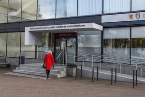 Šiaulių miesto savivaldybė atsisako plano dirbti 3 kartus per savaitę