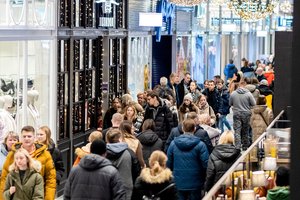 Suskaičiavo: per „Jamam“ į prekybos centrus sulėkė daugiau nei pusė milijono nuolaidų medžiotojų