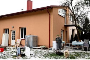 Šio Klaipėdos daugiabučio nuotekos teka tiesiog į srutų duobę: ar ir netoli gyvenantis meras neturi kanalizacijos?