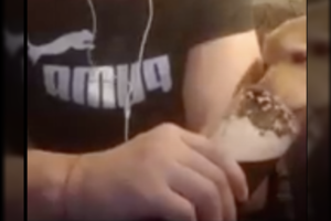 Už šuns girdymą alkoholiu – 1075 eurų bauda: gyvūnui tokios „pramogos“ galėjo baigtis mirtimi