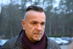 Iš viešumos dingęs TV vedėjas Dainius Martinaitis prakalbo apie santuokos griūtį