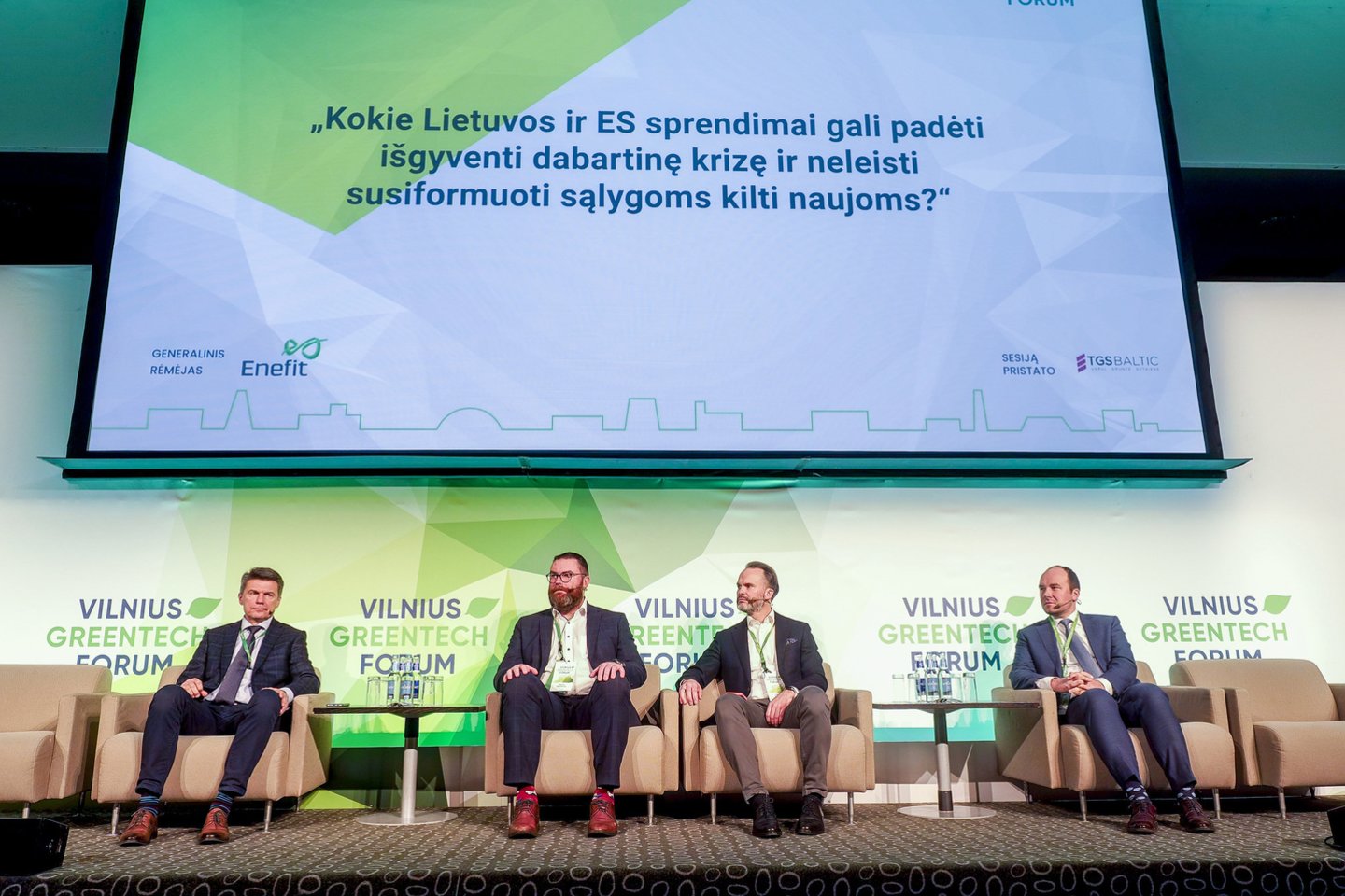Vilniuje vyko žaliajai ekonomikai, energetikai ir transportui skirtas „GreenTech Vilnius“ forumas.<br> V.Ščiavinsko nuotr.