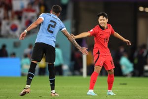 Progų buvo, bet įvarčių – ne: Urugvajaus ir Pietų Korėjos futbolininkai išsiskyrė lygiosiomis