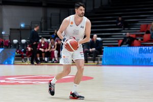 Monetą Kauno sporto halėje galva sugėręs J. Sinica: „Esu dėkingas likimui už visas patirtis“