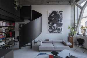 Juodai baltuose kauniečių namuose tilpo ir fotostudija