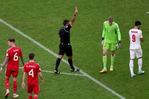 Neįtikėtina Irano ir Velso dvikovos pabaiga: po kortelėmis pažymėto emocijų pliūpsnio pasipylė įvarčiai