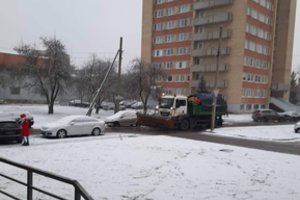 Pyksta ant studentų dėl stovėjimo vietų: nesupranta ir pareigūnų atsainaus požiūrio