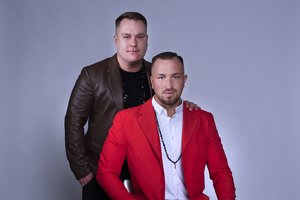 „2 Donatai“ pristato lyrinę dainą „Esu žmogus“