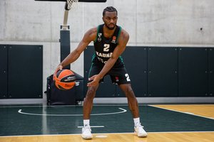 „Žalgiris“ pristato naujas aprangas: pasirinkta neįprasta spalva