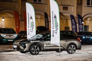Aiškinosi, ar rinkdamiesi automobilį lietuviai atsižvelgia į jo titulus: didina patrauklumą, bet svarbūs asmeniniai poreikiai