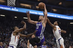 Galingų Domanto Sabonio dėjimų nepakako – „Kings“ krito prieš stipriausią Vakarų konferencijos ekipą