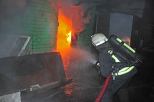 Per gaisrą Vilniuje žuvo žmogus