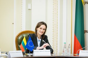 V. Čmilytė-Nielsen: drausti mokyti rusų kalbos nevertėtų