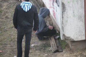 Priklausomybės ligų centras: jei priimsime ir rūpinsimės, tai jaunuoliams vartoti ir nebereikės