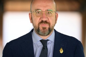 Kinijos valdžiai malšinant protestus, EVT pirmininkas vyksta susitikti su Xi Jinpingu