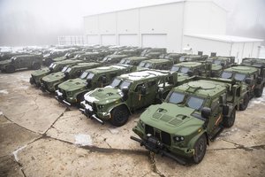 KAM: antroji dalis JLTV šarvuotųjų visureigių jau Lietuvoje