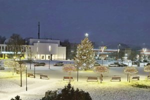 Šis miestas Kalėdų eglę įžiebs paskutinis Lietuvoje – sako, kad medis toks gražus, jog jo galima nė nepuošti