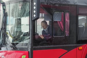Vilniaus viešojo transporto vairuotojai atvirai prakalbo apie algas: galite spręsti, ar tai yra daug