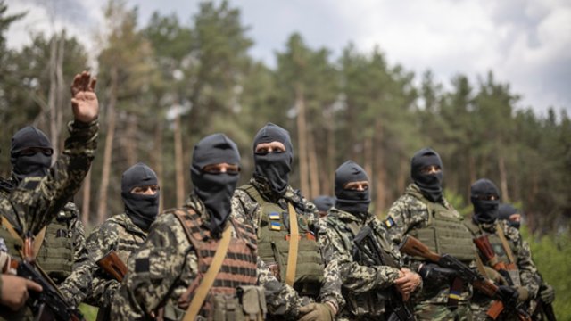 Analitikų prognozės: Ukrainos puolimo Donbase tempas artimiausiomis savaitėmis didės 