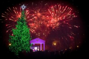 Kalėdų eglutę įžiebė ir Jurbarkas: pasigrožėkite