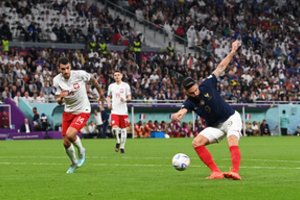 Pasaulio čempionė Prancūzija vis dar soste – į ketvirtfinalį žengė išsiuntusi namo Lenkiją