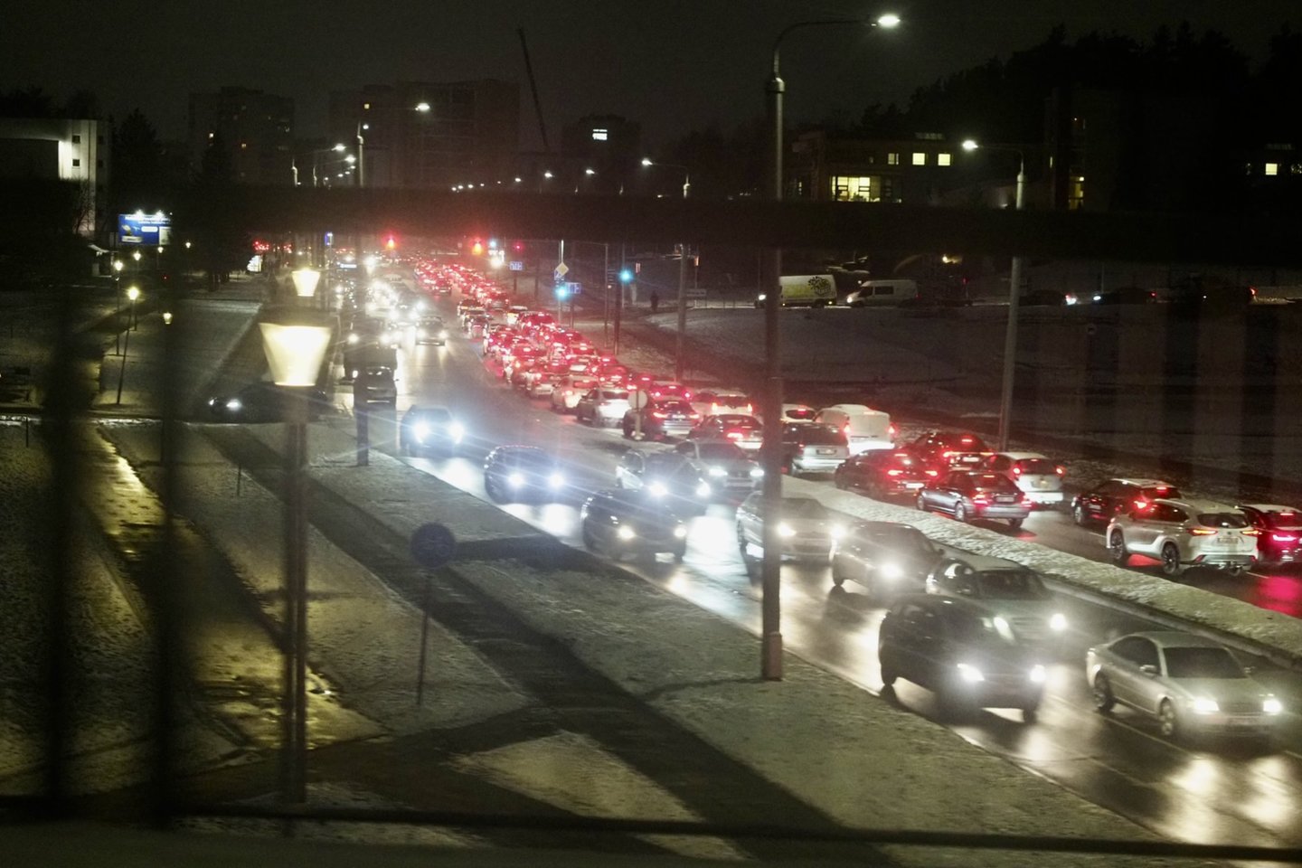 Pirmadienį prasidėjęs viešojo transporto vairuotojų streikas daliai vilniečių keliones į darbus prailgino dukart.<br>V.Ščiavinsko nuotr.