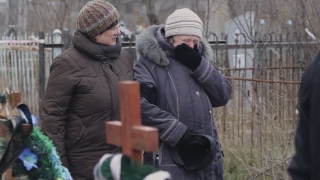 Nepakeliamas ukrainiečių skausmas aptikus artimųjų palaikus: reikalauja vieno