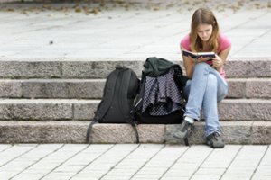 Ruošiamasi dirbti pagal atnaujintas Bendrojo ugdymo programas: kaip keisis vadovėliai?